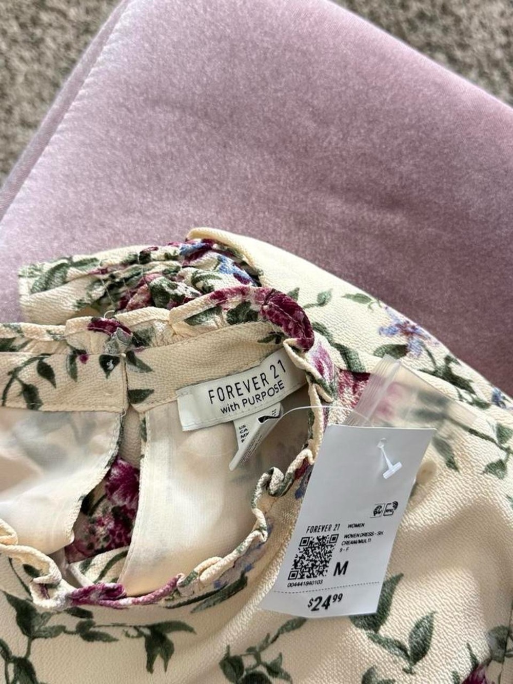 BNWT dainty fromantic high neck floral dress w ruffles - Picture 5 of 5